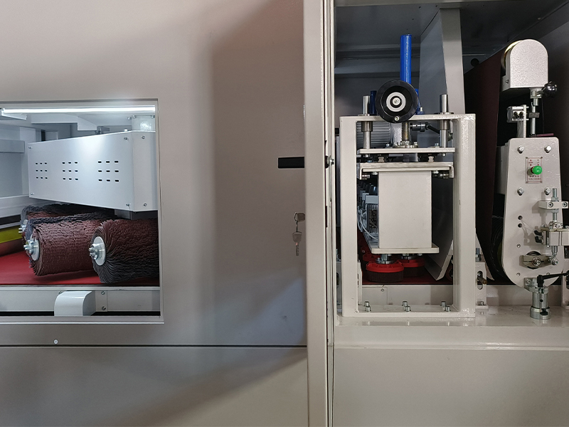 RYW deburring machine station