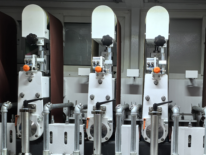 RRR Deburring machine station