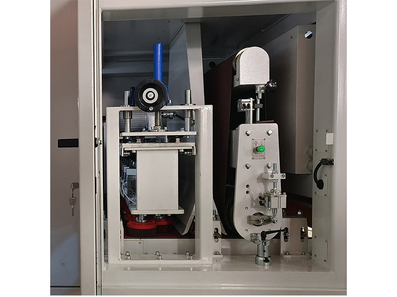 RY deburring machine station