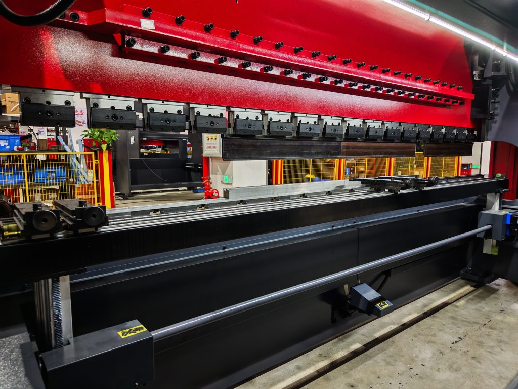 PRESS BRAKE